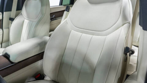 2025 Land Rover Range Rover P530 SE LWB