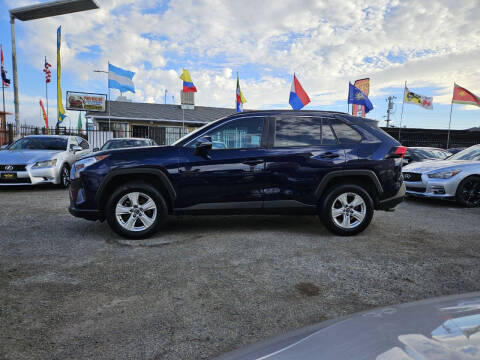 2020 Toyota RAV4 XLE