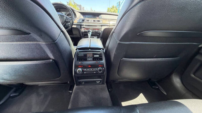 2012 BMW 7 Series