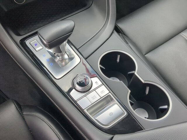 2025 Genesis G70