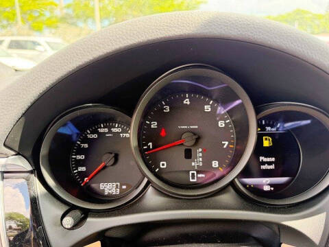 2017 Porsche Macan