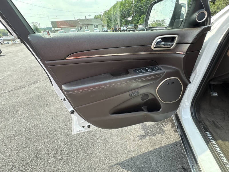 2017 Jeep Grand Cherokee Summit