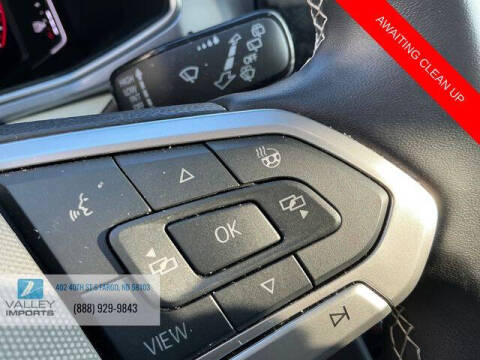 2025 Volkswagen Taos SEL 4Motion