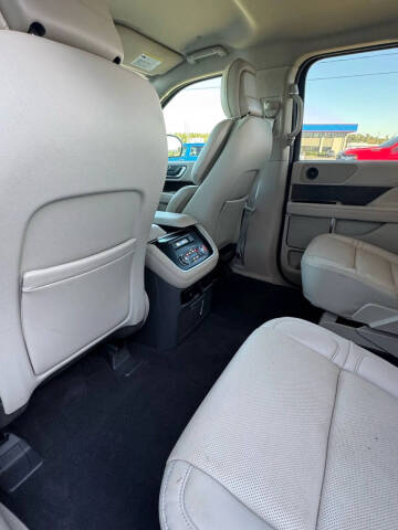 2020 Lincoln Navigator Standard