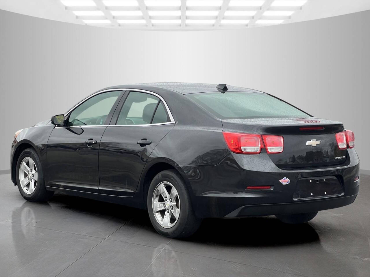 2014 Chevrolet Malibu for sale at Used Cars Toledo in Oregon, OH