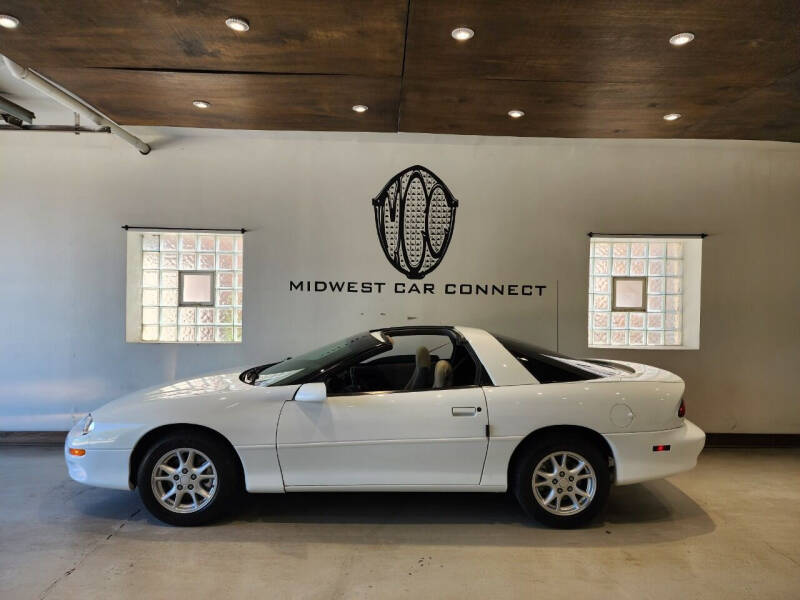 2000 Chevrolet Camaro for sale at Midwest Car Connect in Villa Park IL