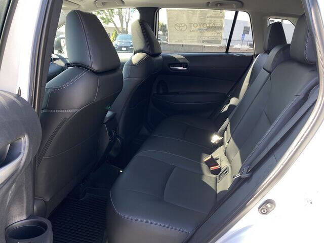 2025 Toyota Corolla Cross XLE