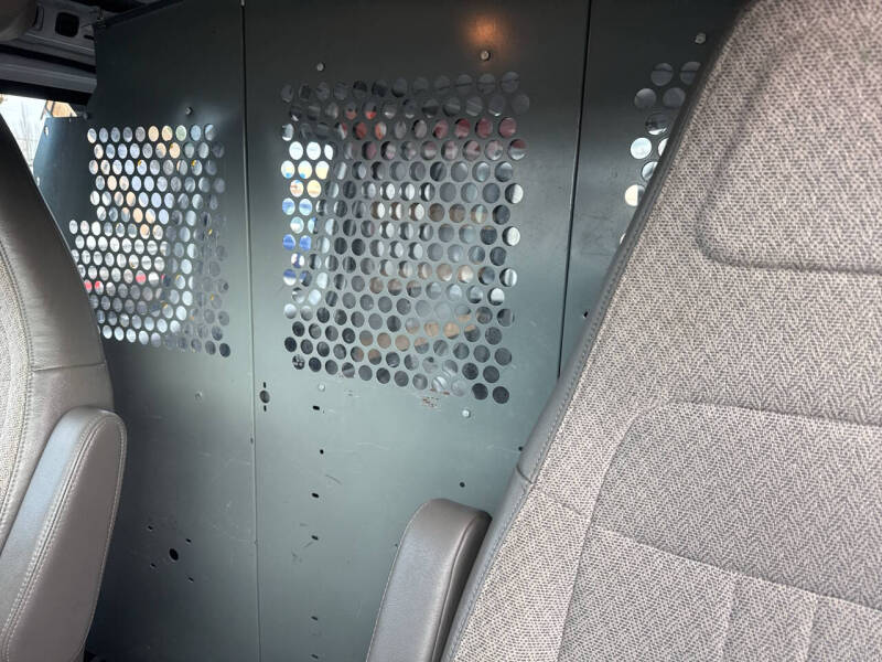 2017 GMC Savana 2500