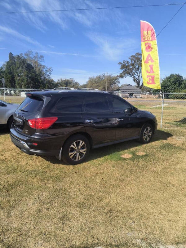 2017 Nissan Pathfinder SL