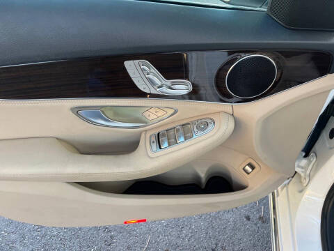 2015 Mercedes-Benz C-Class C 300