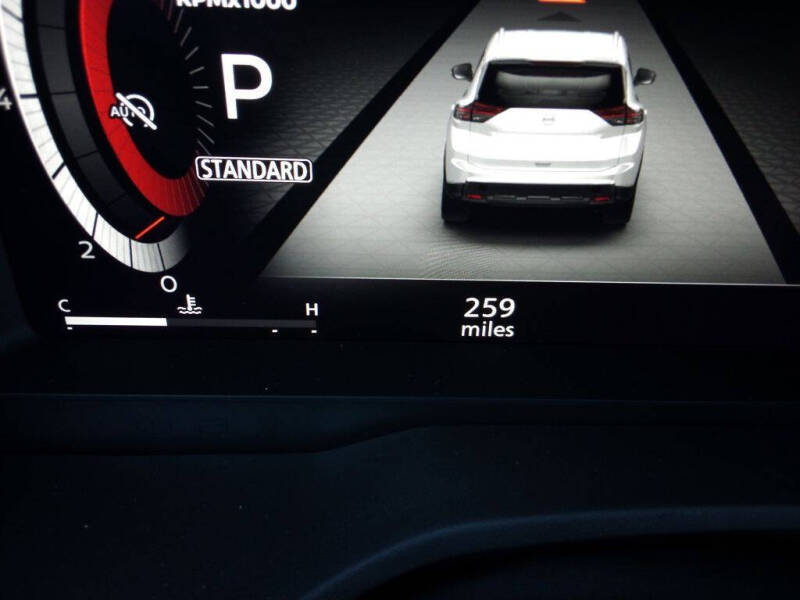 2025 Nissan Rogue SL