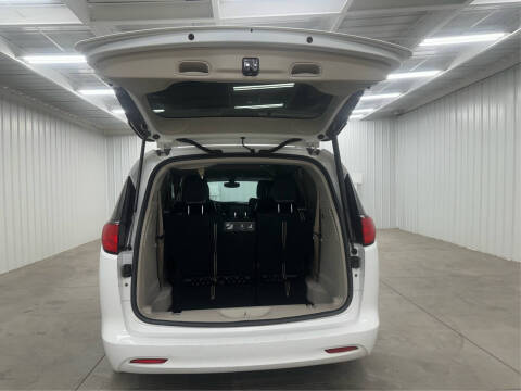 2020 Chrysler Voyager LXi