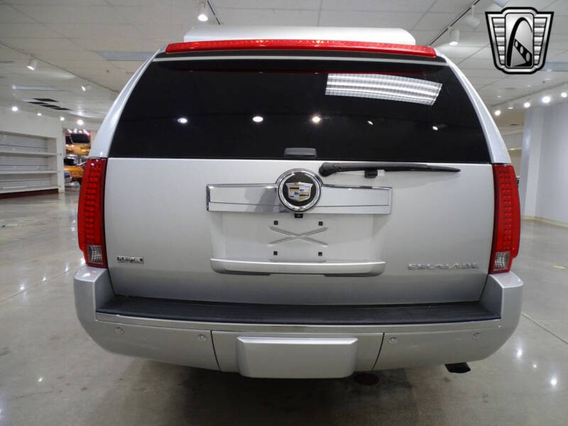 2011 Cadillac Escalade ESV Premium