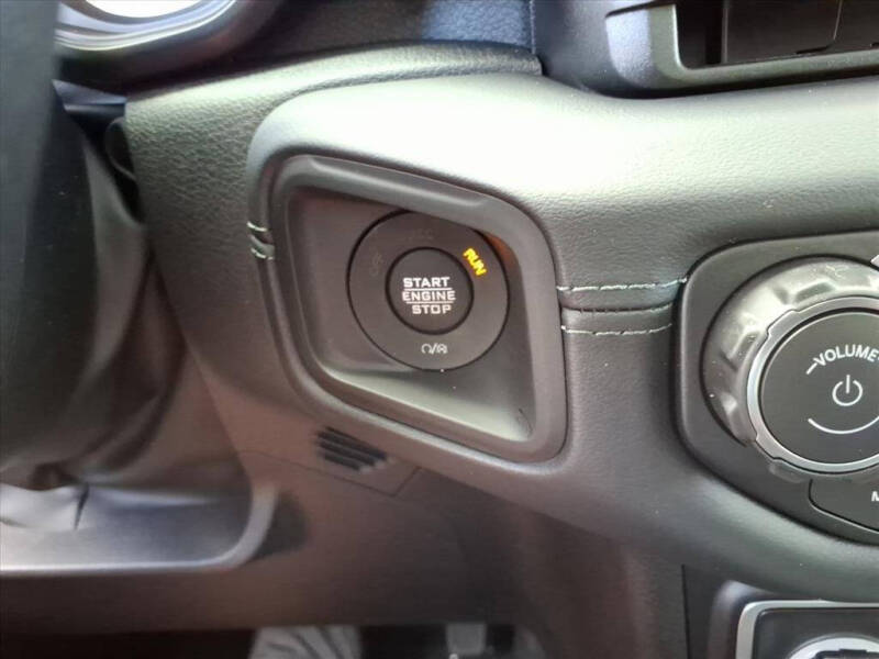 2025 Jeep Gladiator High Tide