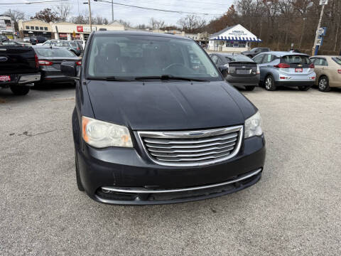 2013 Chrysler Town and Country Touring