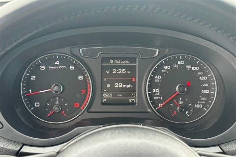 2017 Audi Q3 2.0T quattro Premium Plus