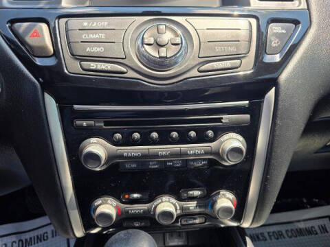 2020 Nissan Pathfinder SV