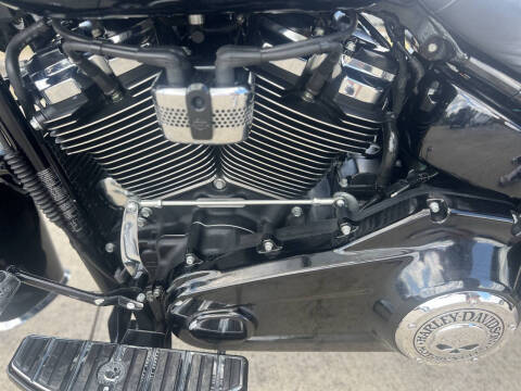 2019 Harley-Davidson FLHC