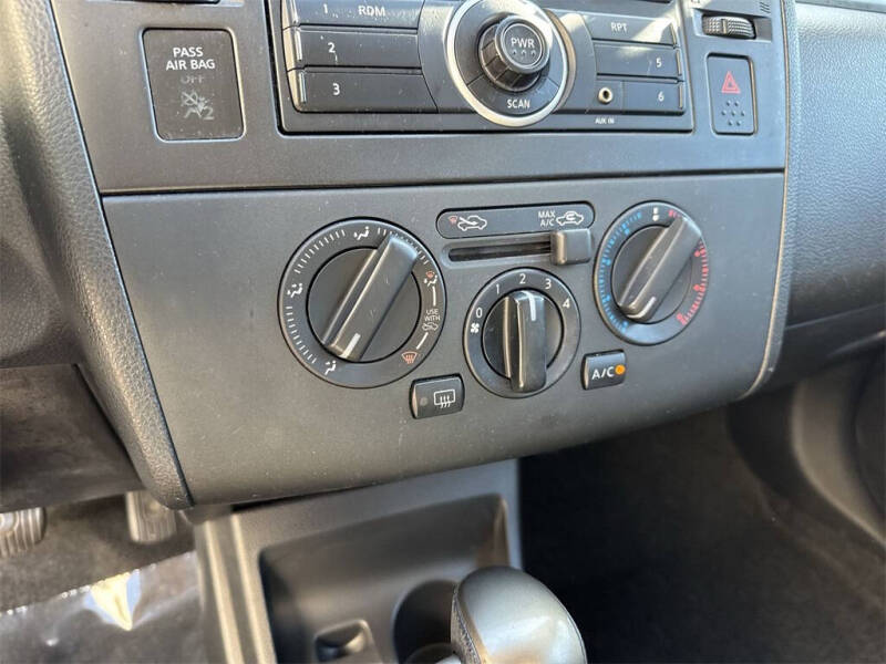 2011 Nissan Versa 1.8 S