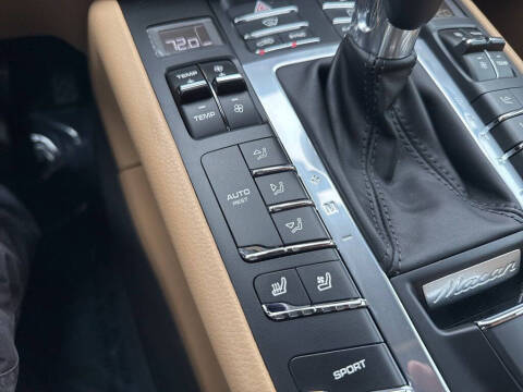 2017 Porsche Macan