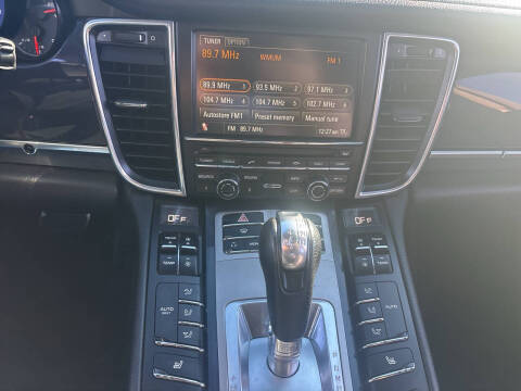 2012 Porsche Panamera