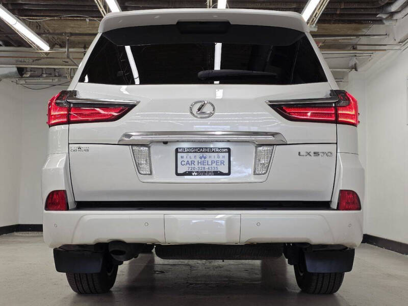 2017 Lexus LX 570
