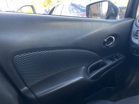 2015 Nissan Versa Note SV