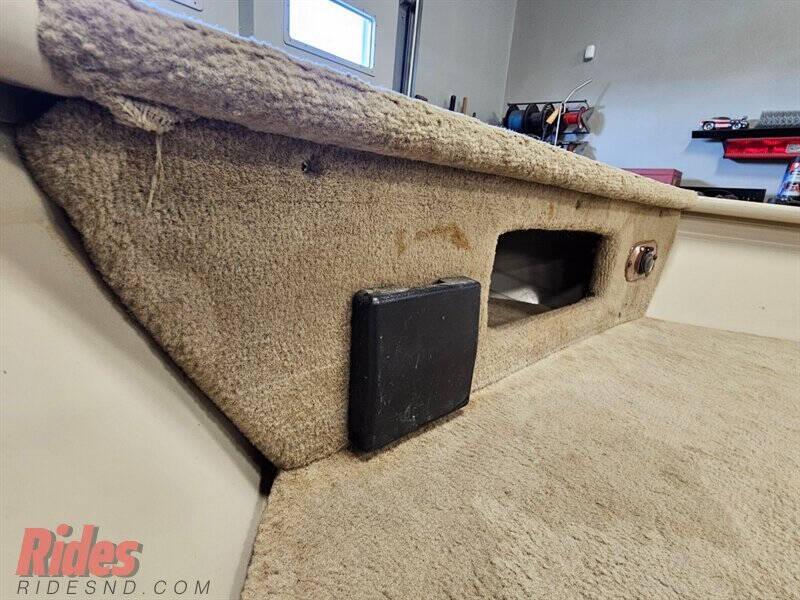 2003 Crestliner 1600