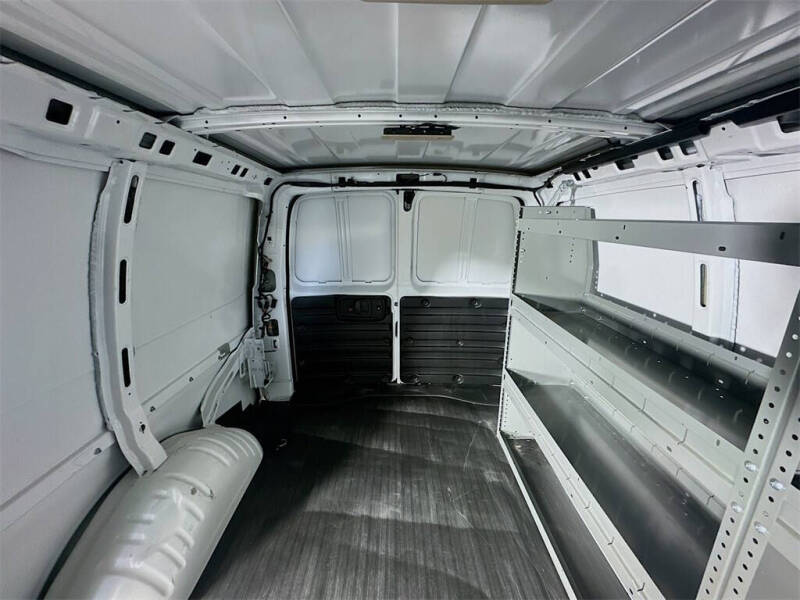 2024 Chevrolet Express 2500