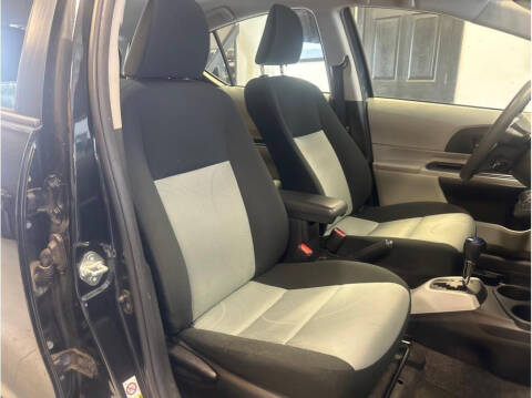 2013 Toyota Prius c Three