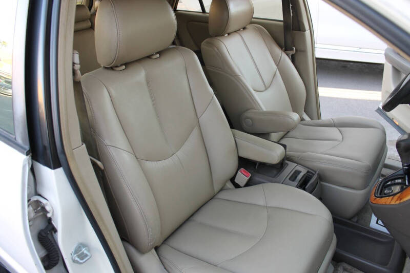 2000 Lexus RX 300