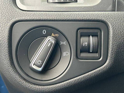 2015 Volkswagen e-Golf SEL Premium