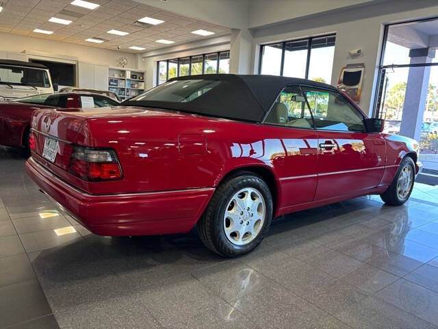 1995 Mercedes-Benz E-Class 16