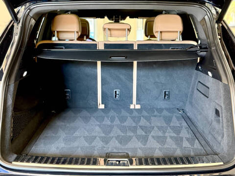 2022 Porsche Cayenne Platinum Edition