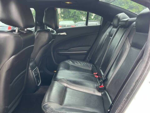 2017 Dodge Charger SXT