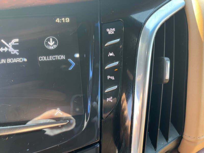 2017 Cadillac Escalade Platinum
