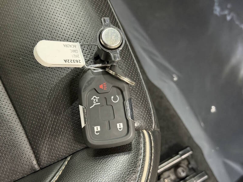 2021 GMC Acadia Denali