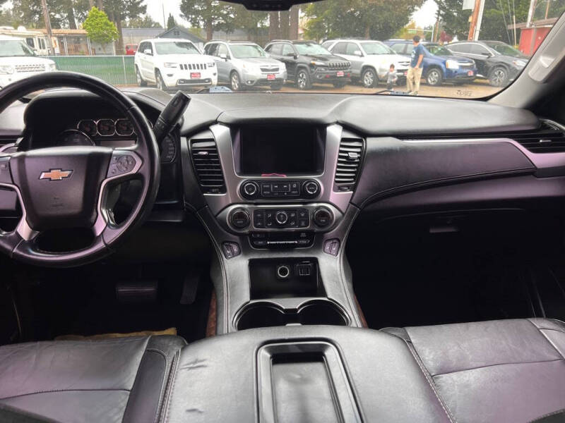 2017 Chevrolet Suburban LT