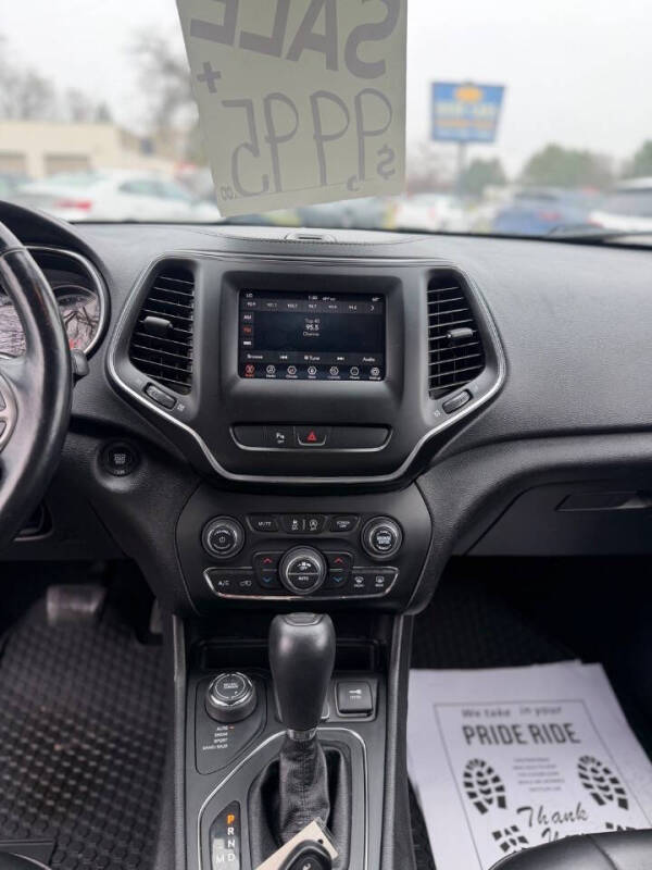 2019 Jeep Cherokee Latitude Plus