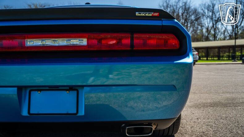 2010 Dodge Challenger SRT8