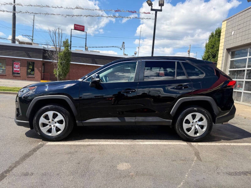 2021 Toyota RAV4 LE