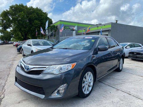 2013 Toyota Camry Hybrid for sale at Eden Cars Inc in Hollywood FL