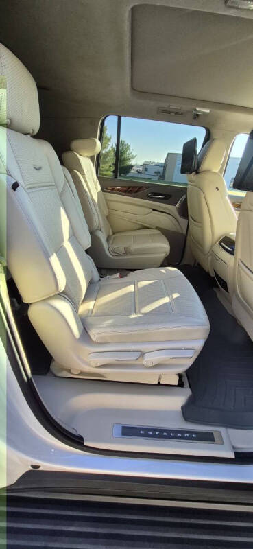 2021 Cadillac Escalade ESV Premium Luxury Platinum