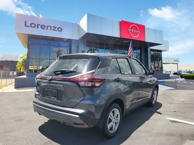 2025 Nissan Kicks Play S