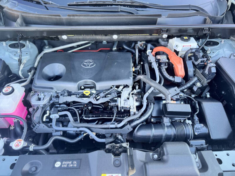 2021 Toyota RAV4 Hybrid XLE