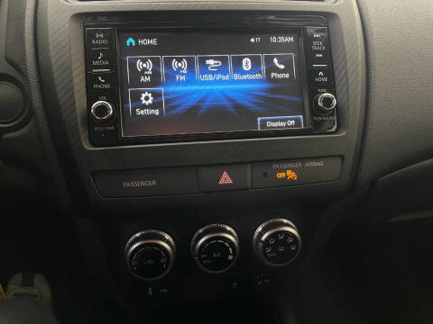 2024 Mitsubishi Outlander Sport ES