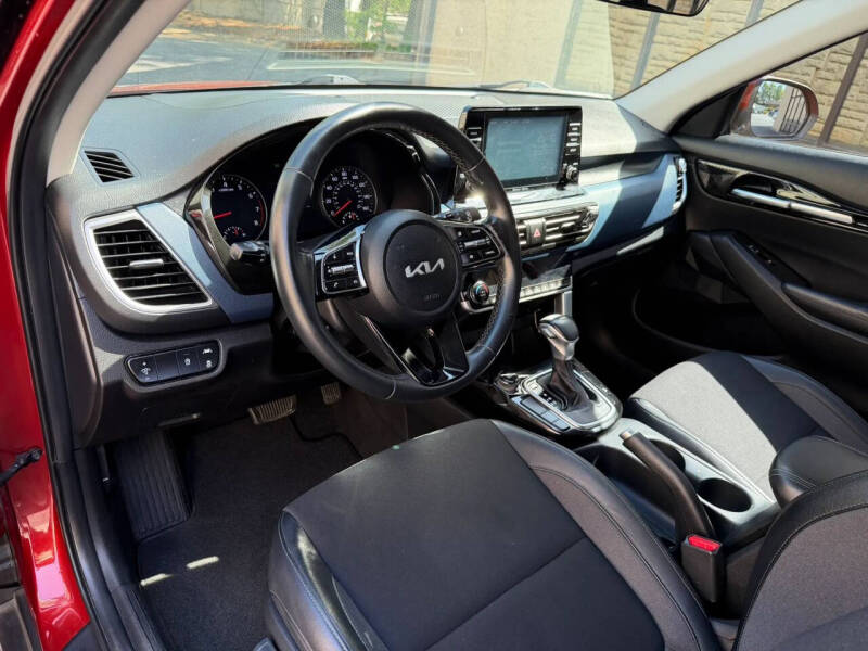 2023 Kia Seltos S