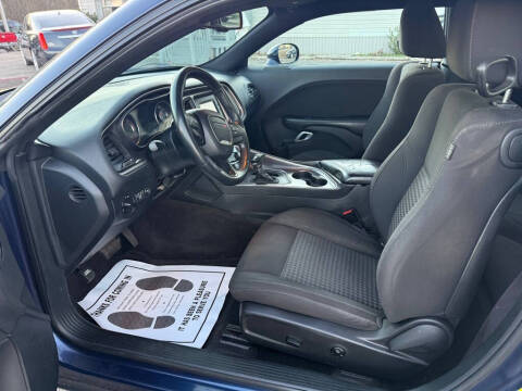 2015 Dodge Challenger SXT