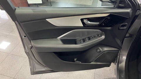 2025 Acura MDX w/Tech