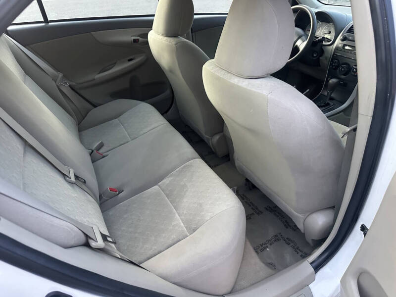 2009 Toyota Corolla LE